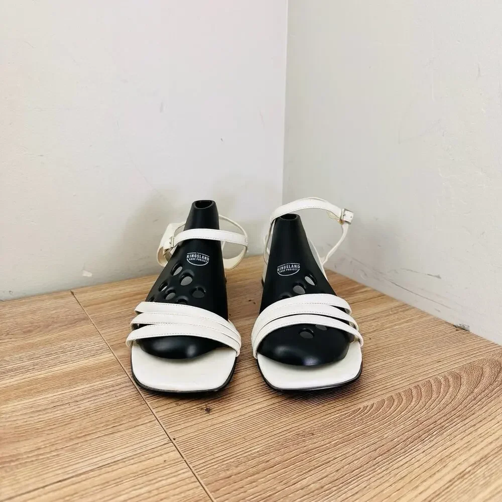 Mootsies Tootsies White Strappy Pumps Women’s Size 10